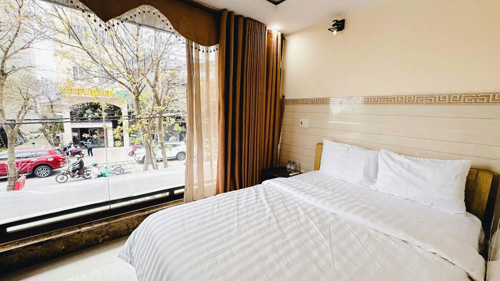 Bear Hotel & Homestay Da Nang 2*,  Vietnam