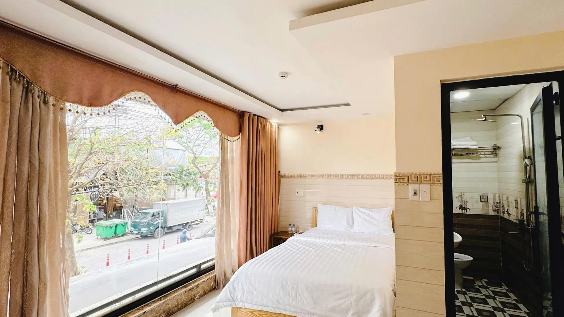 Bear Hotel & Homestay Da Nang
